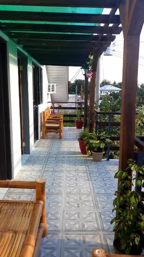 Hotel Sisters Inn Moalboal Exterior photo